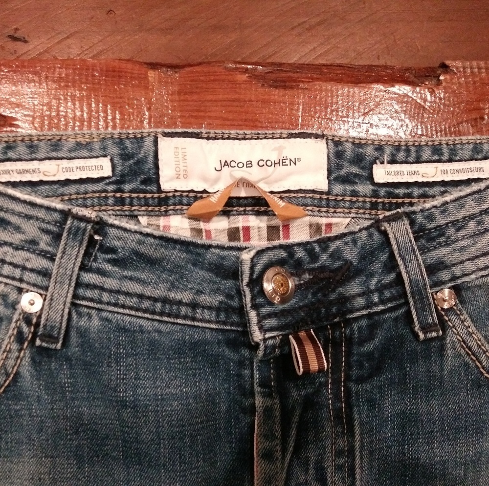 Jacob Cohen 622 White Label Size 30